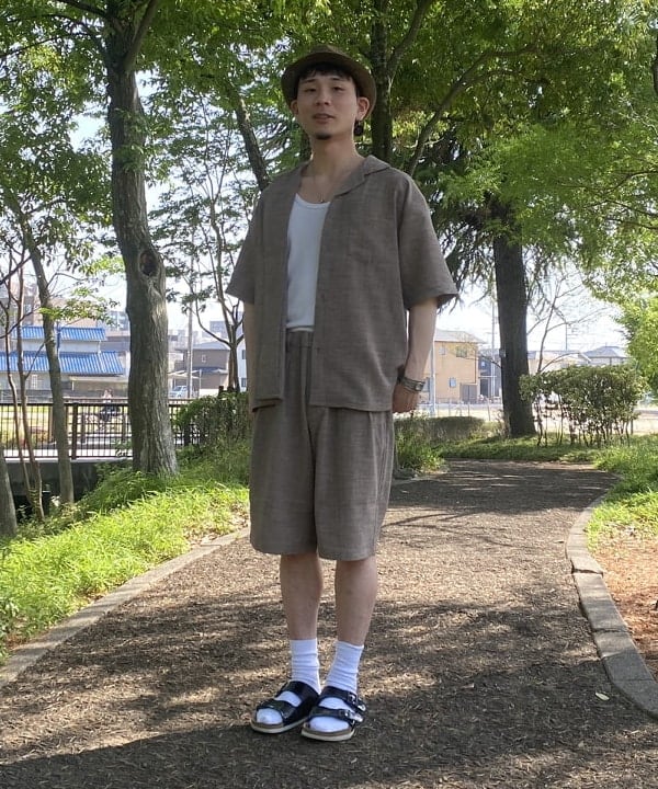 BEAMS HEARTのポリメランジ オープンカラーシャツ(吸水速乾)を使ったコーディネートを紹介します。｜Rakuten Fashion(楽天ファッション／旧楽天ブランドアベニュー)5663997