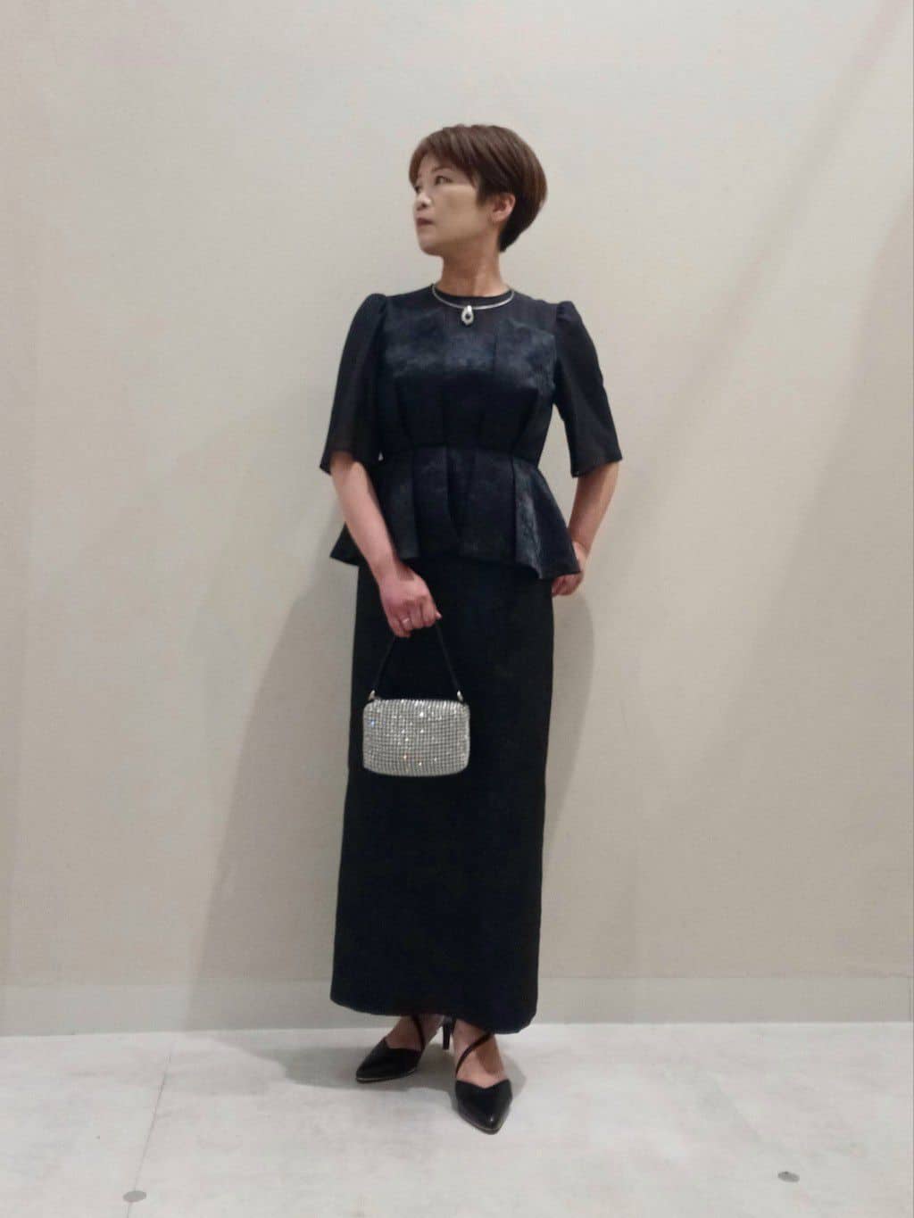 Vin | フラワージャガードペプラムIラインワンピース | Rakuten