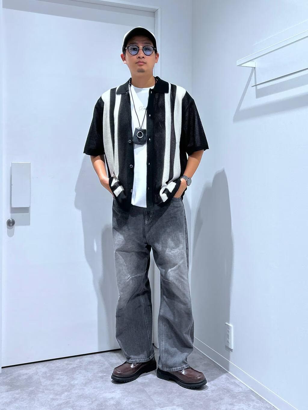 LAKOLEの透かし編みストライプシャツを使ったコーディネートを紹介します。｜Rakuten Fashion(楽天ファッション／旧楽天ブランドアベニュー)5672571