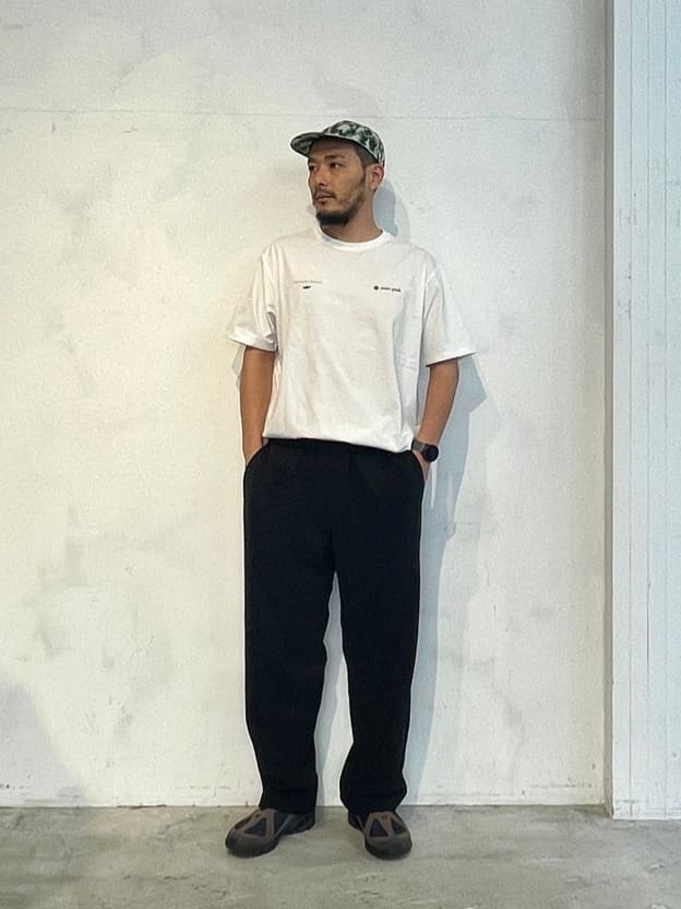 Snow PeakのPe Light Poplin Pantsを使ったコーディネートを紹介します。｜Rakuten Fashion(楽天ファッション／旧楽天ブランドアベニュー)5674110