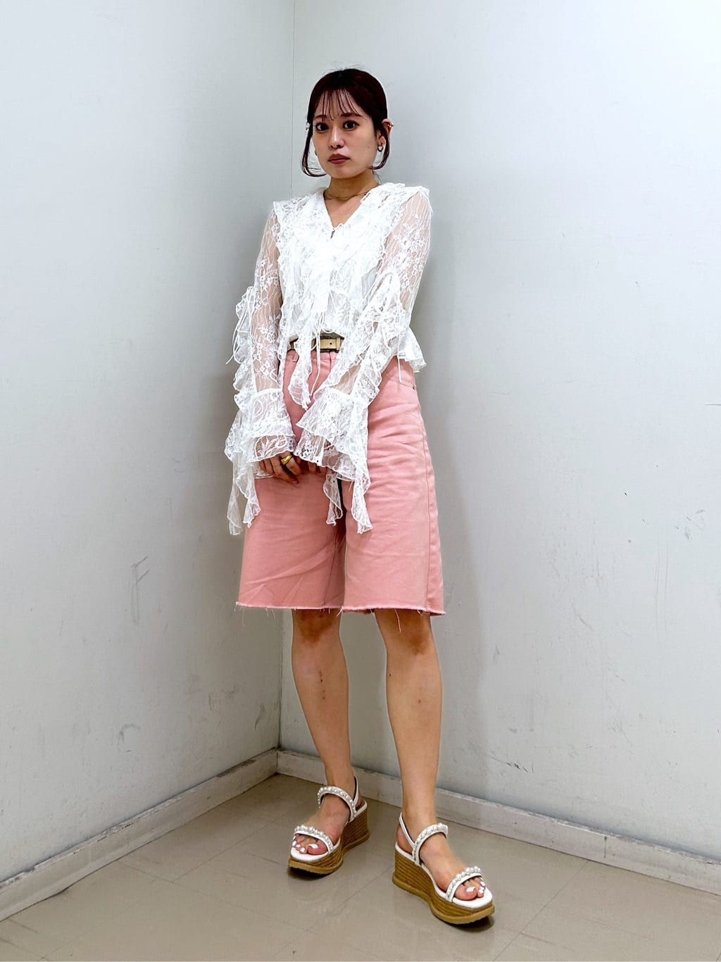 SLYのCut off half pantsを使ったコーディネートを紹介します。｜Rakuten Fashion(楽天ファッション／旧楽天ブランドアベニュー)5677461