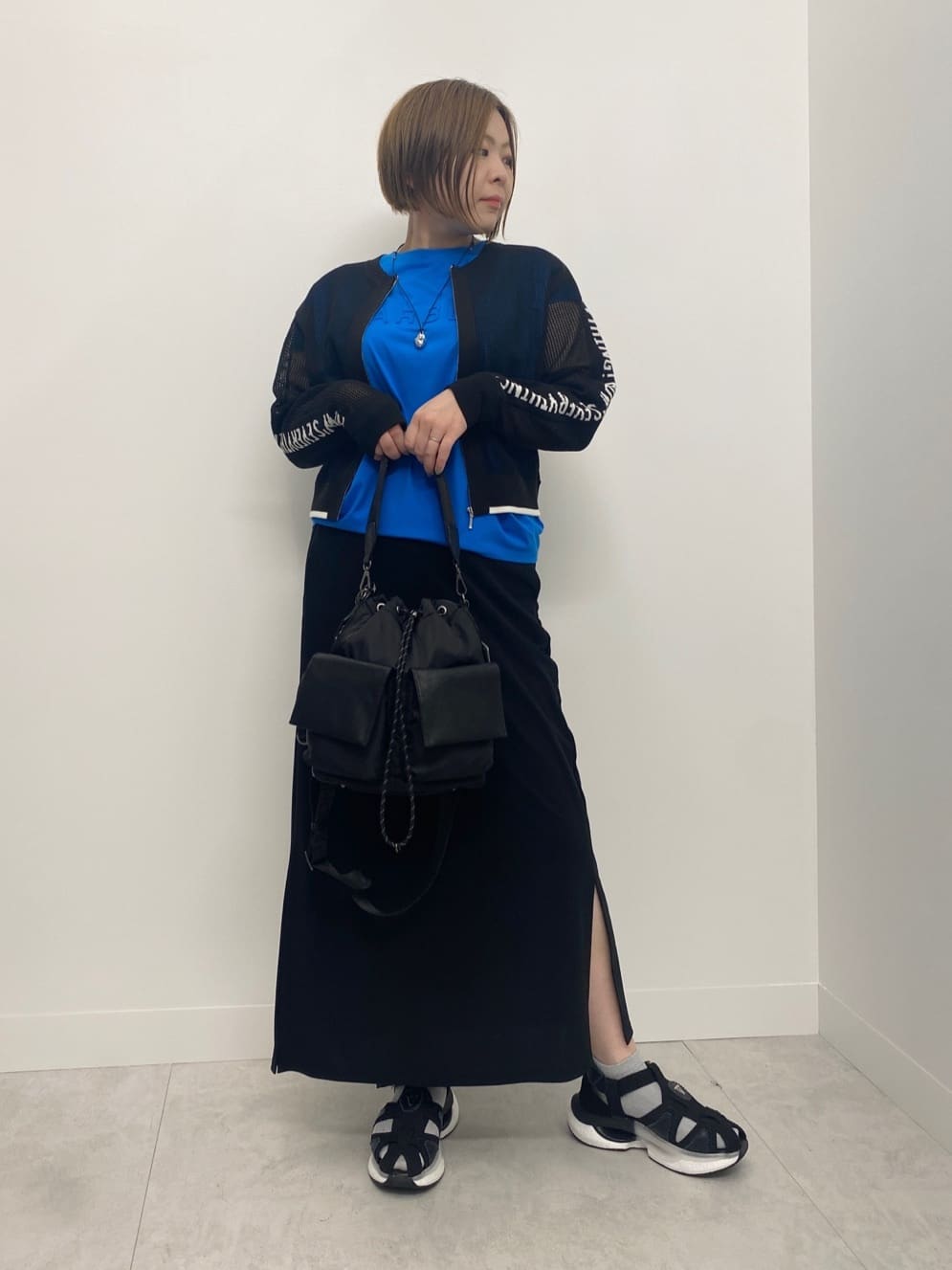 VinのフロントタックエンボスロゴTEEを使ったコーディネートを紹介します。｜Rakuten Fashion(楽天ファッション／旧楽天ブランドアベニュー)5679562