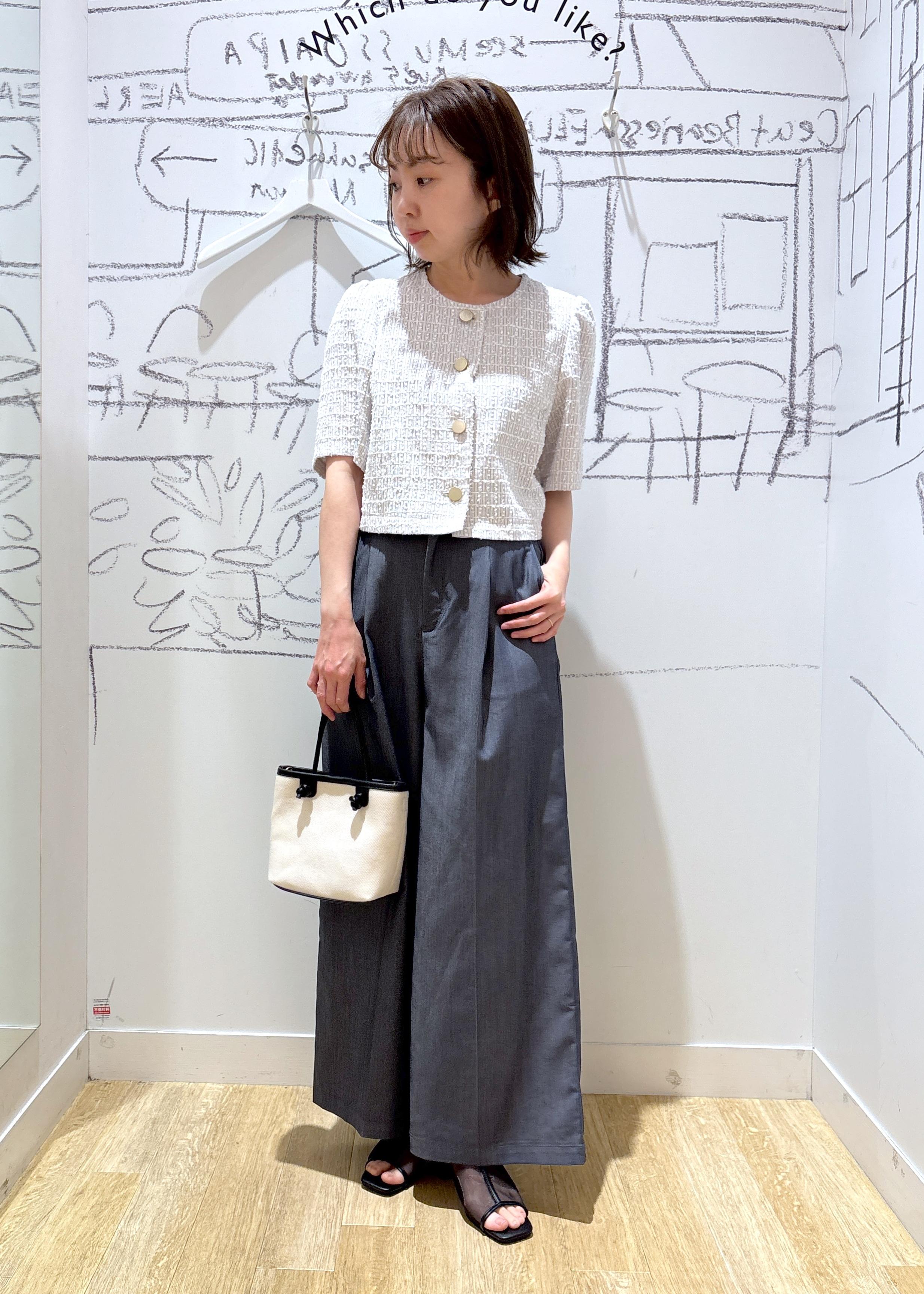 ROPE' PICNICの【サマー・ツイード】金ボタンカーディジャケットを使ったコーディネートを紹介します。｜Rakuten Fashion(楽天ファッション／旧楽天ブランドアベニュー)5697081