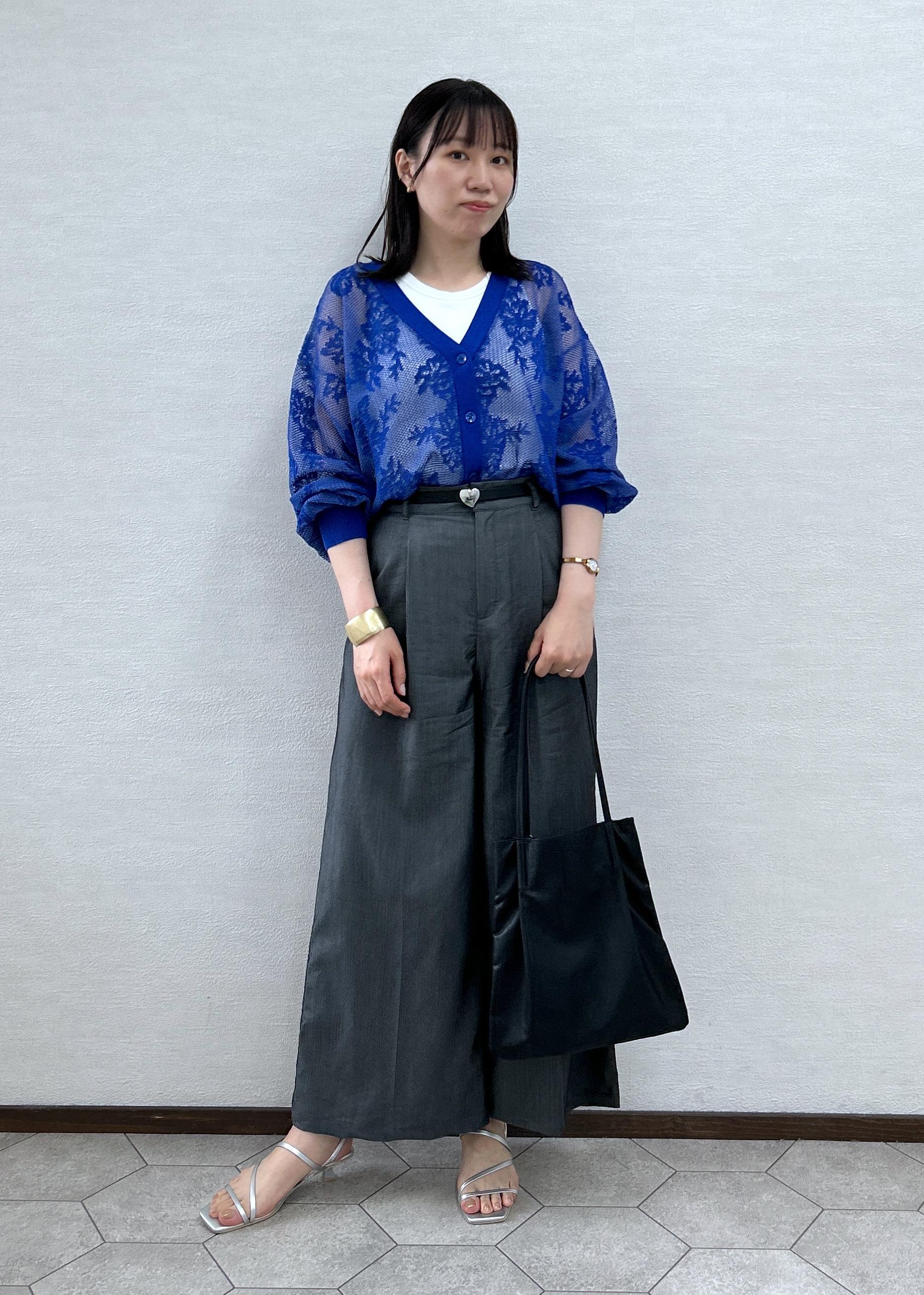 ROPE' PICNICの透かし編み花柄Vネックカーディガンを使ったコーディネートを紹介します。｜Rakuten Fashion(楽天ファッション／旧楽天ブランドアベニュー)5736806