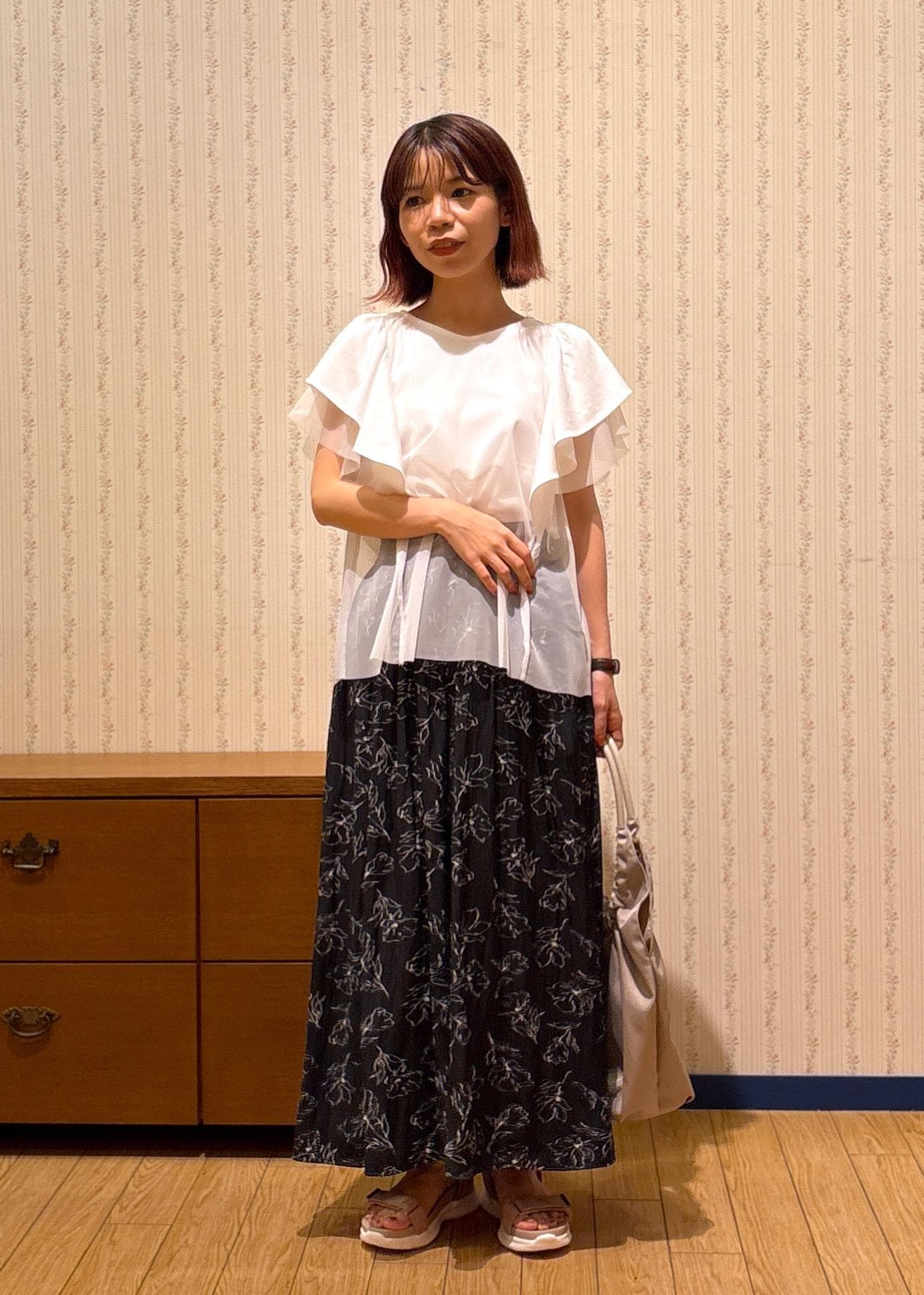 ROPE' PICNICの【UVカット・接触冷感】Cutee チュールレイヤード風フリルトップスを使ったコーディネートを紹介します。｜Rakuten Fashion(楽天ファッション／旧楽天ブランドアベニュー)5860845