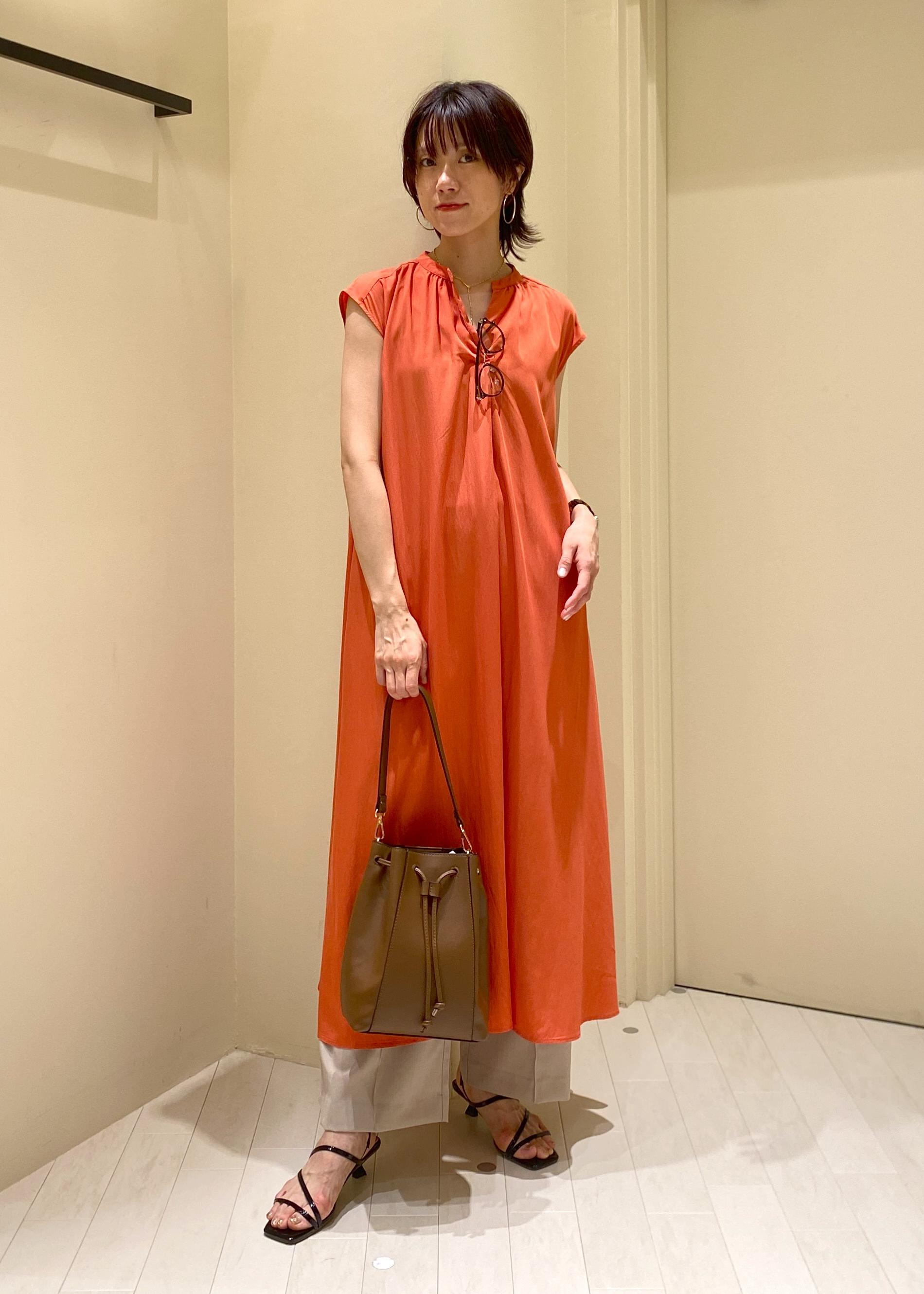 ROPE' PICNICのリラックススキッパーロングワンピースを使ったコーディネートを紹介します。｜Rakuten Fashion(楽天ファッション／旧楽天ブランドアベニュー)5861006