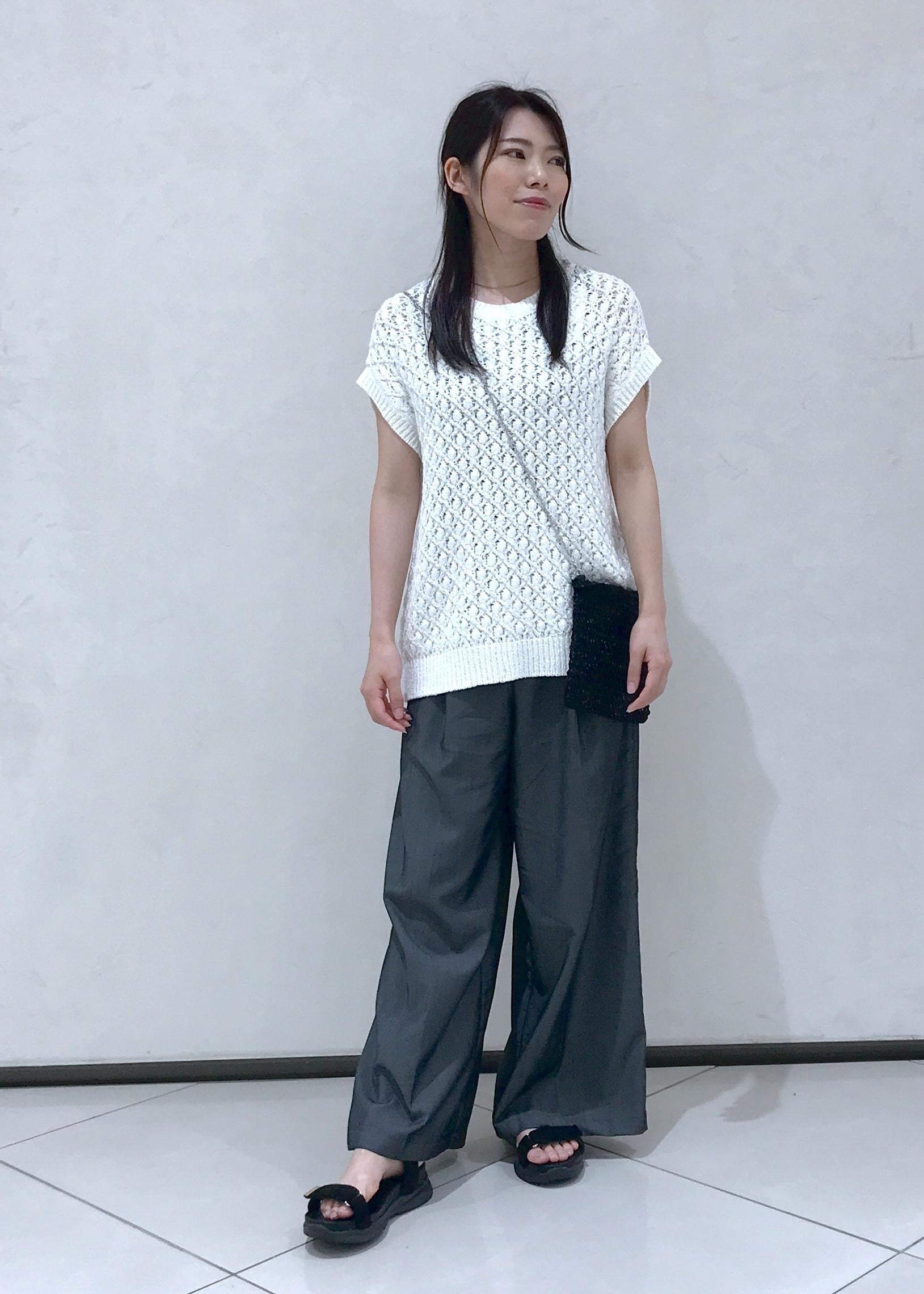 ROPE' PICNICのポップコーン編みニットベストを使ったコーディネートを紹介します。｜Rakuten Fashion(楽天ファッション／旧楽天ブランドアベニュー)5861068