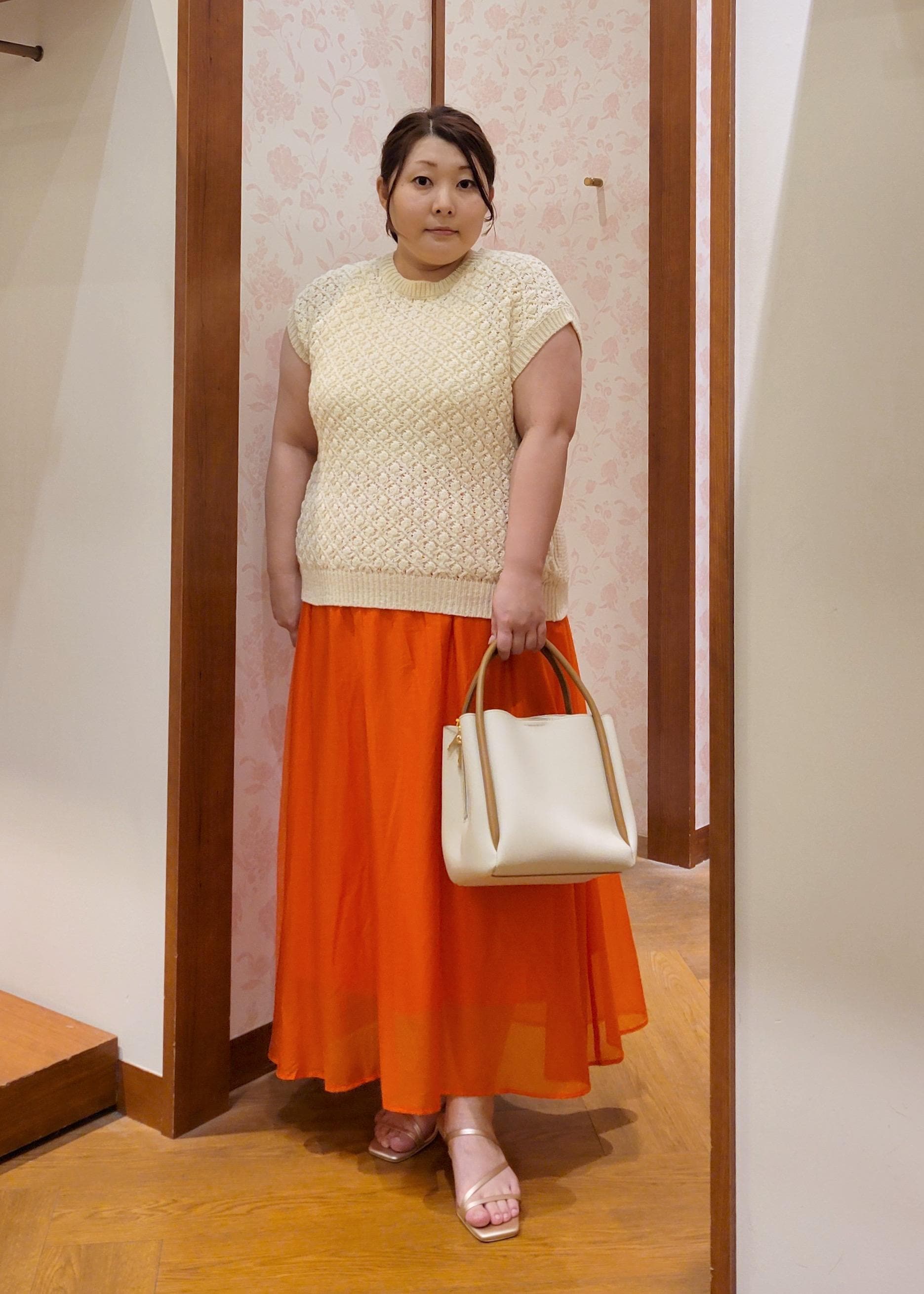 ROPE' PICNICのポップコーン編みニットベストを使ったコーディネートを紹介します。｜Rakuten Fashion(楽天ファッション／旧楽天ブランドアベニュー)5861130