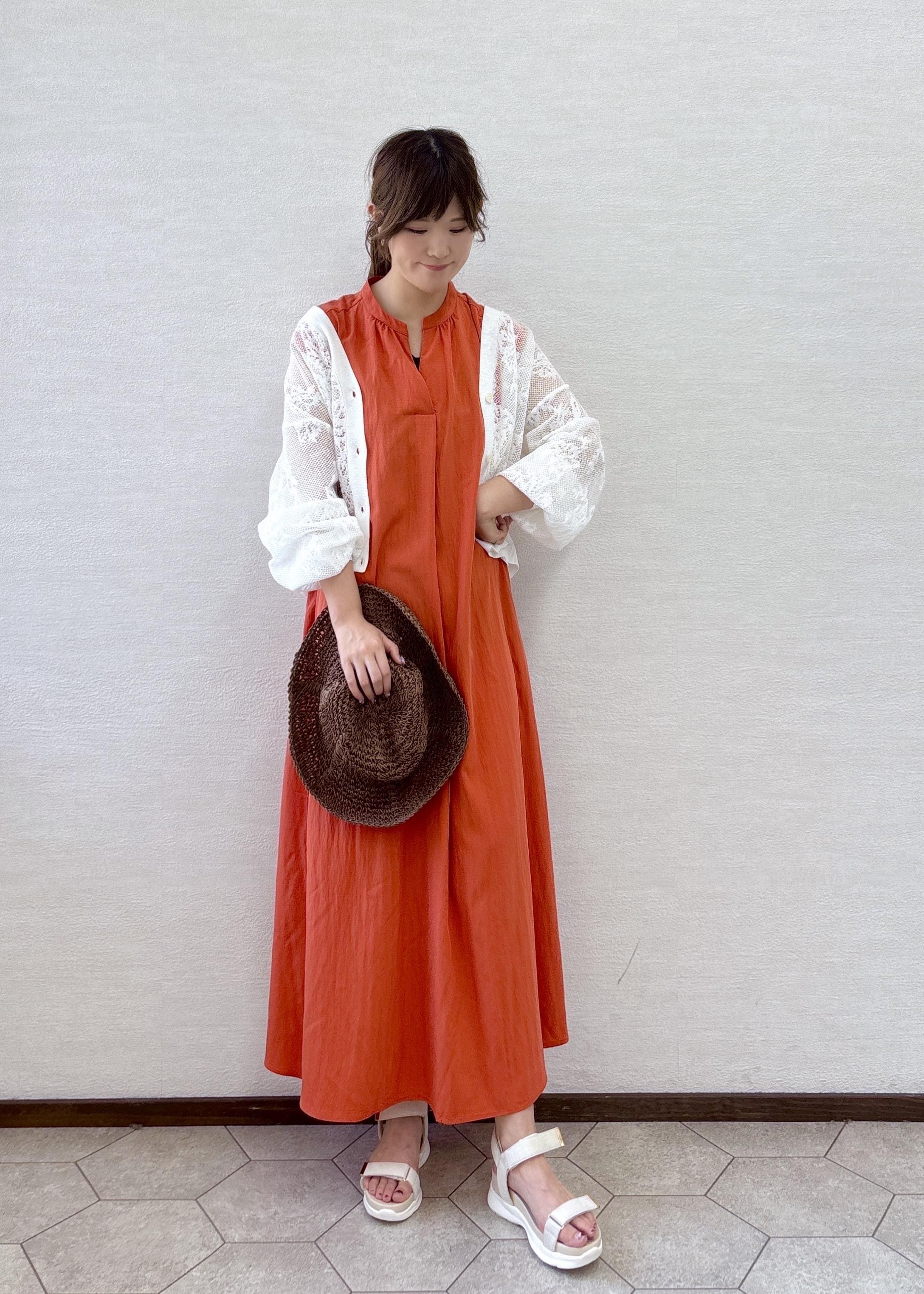 ROPE' PICNICのリラックススキッパーロングワンピースを使ったコーディネートを紹介します。｜Rakuten Fashion(楽天ファッション／旧楽天ブランドアベニュー)5861143