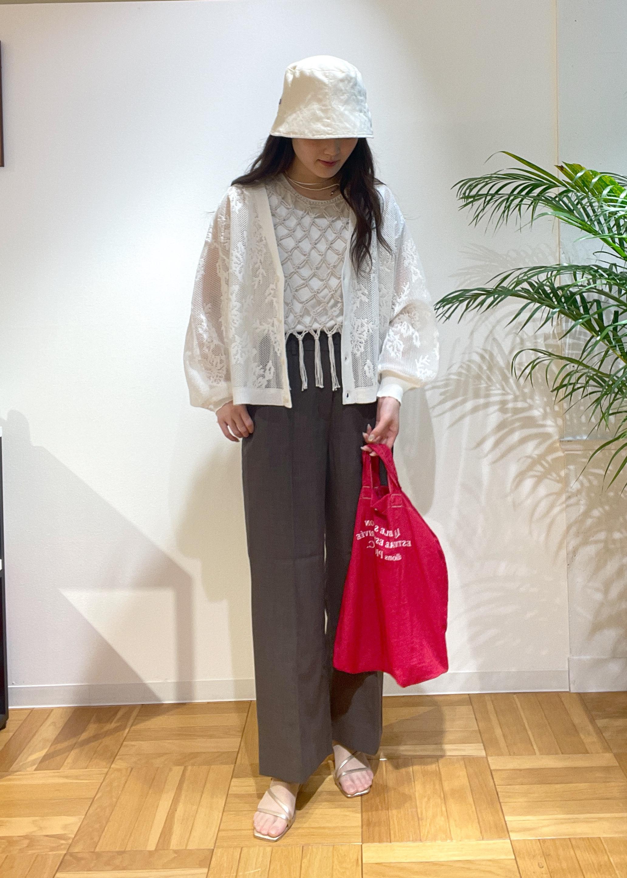 ROPE' PICNICの透かし編み花柄Vネックカーディガンを使ったコーディネートを紹介します。｜Rakuten Fashion(楽天ファッション／旧楽天ブランドアベニュー)5861327