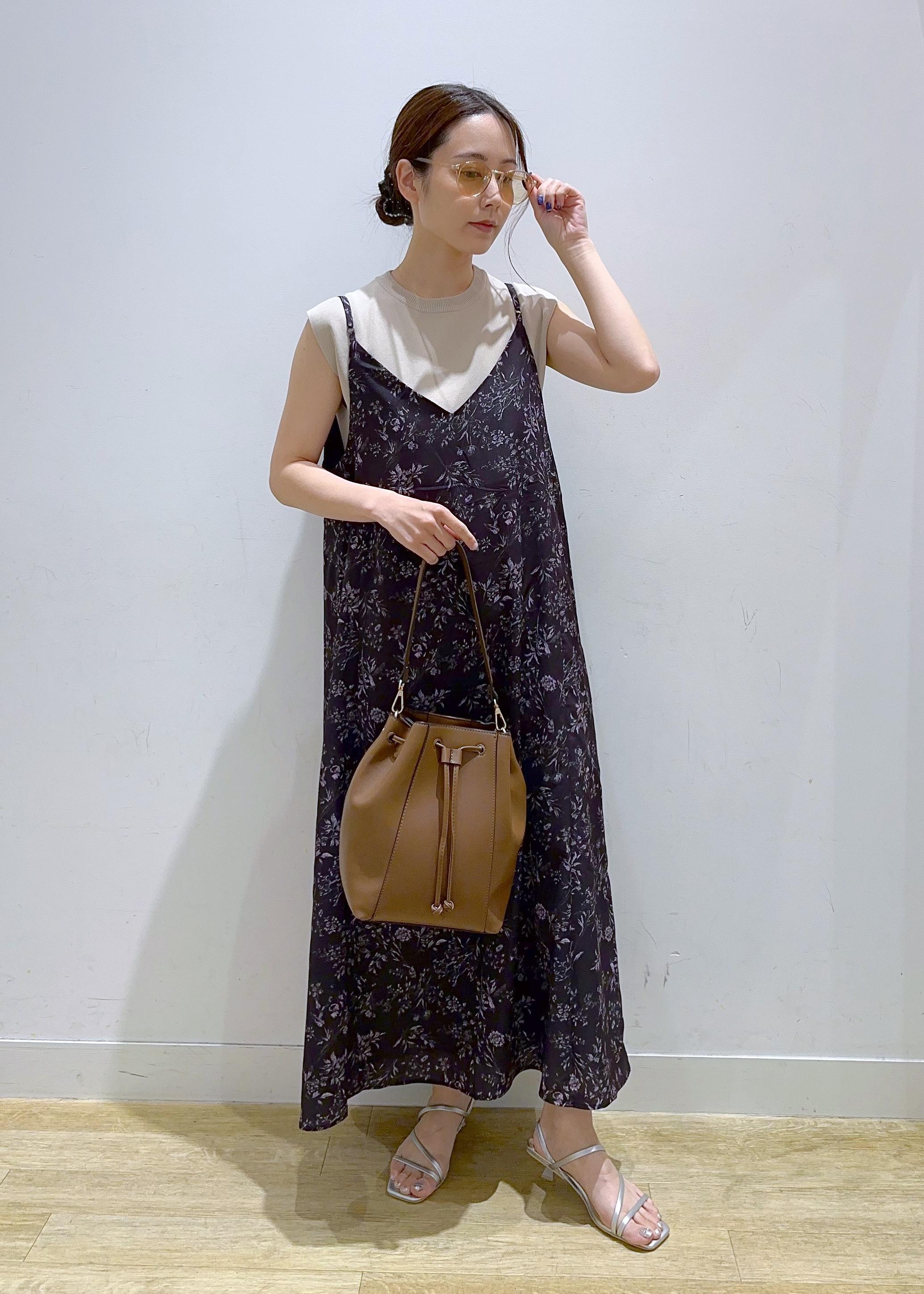 ROPE' PICNICの【UVカット・接触冷感・イージーケア】八方映えニット ゼロスリーブニットプルオーバーを使ったコーディネートを紹介します。｜Rakuten Fashion(楽天ファッション／旧楽天ブランドアベニュー)5861455