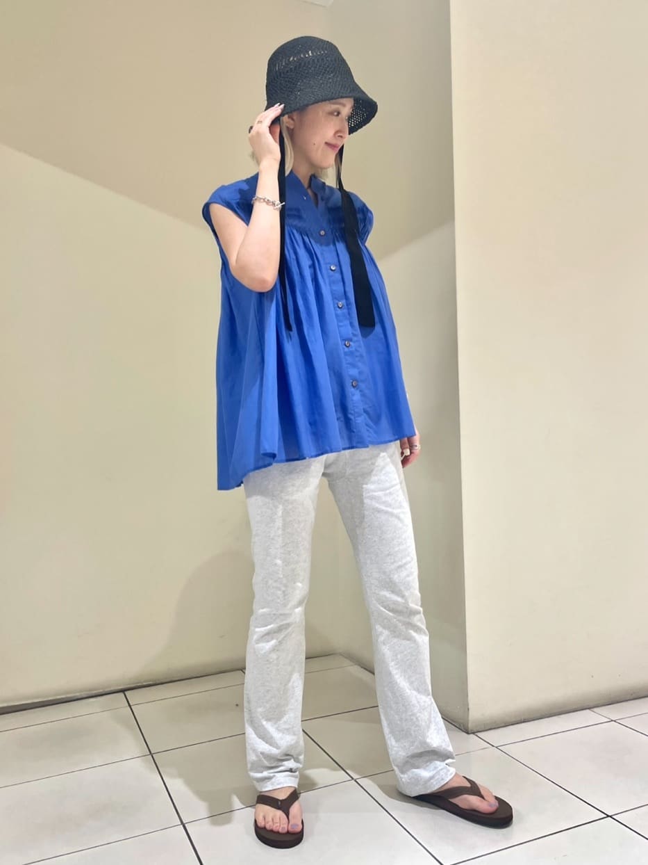 JOURNAL STANDARDの別注【RAINBOW SANDALS】 MEDIUM STRAP SINGLEを使ったコーディネートを紹介します。｜Rakuten Fashion(楽天ファッション／旧楽天ブランドアベニュー)5681052
