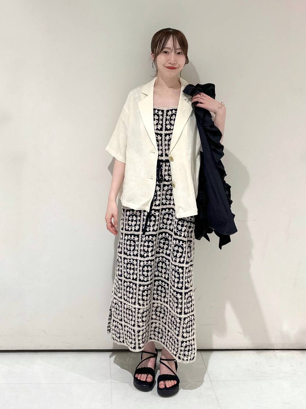 mysty womanの楊柳シャツジャケットを使ったコーディネートを紹介します。｜Rakuten Fashion(楽天ファッション／旧楽天ブランドアベニュー)5685492