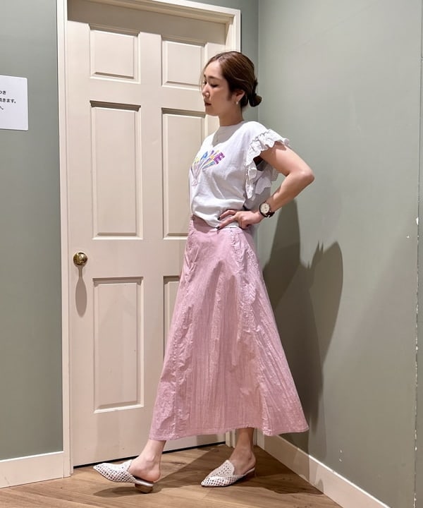 BEAMS HEARTの袖レース プリント Tシャツ 25SS クロップドを使ったコーディネートを紹介します。｜Rakuten Fashion(楽天ファッション／旧楽天ブランドアベニュー)5689141