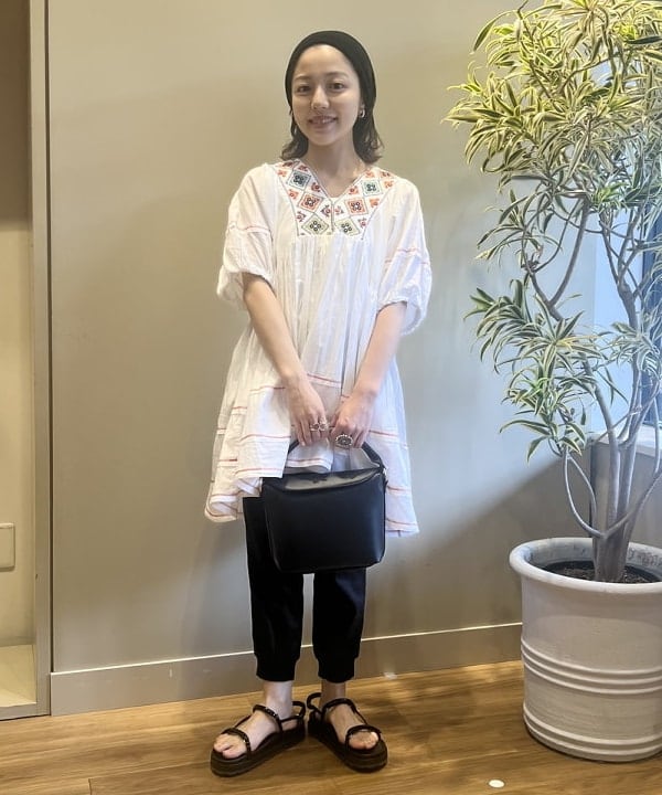 BEAMS HEARTのアシメ カットアウト タンクトップを使ったコーディネートを紹介します。｜Rakuten Fashion(楽天ファッション／旧楽天ブランドアベニュー)5689164