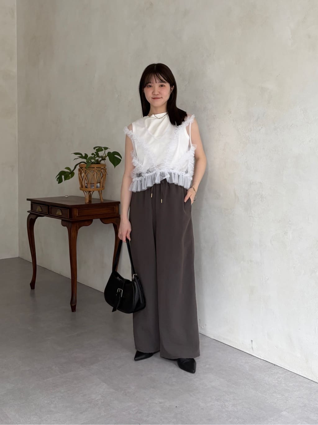Thevon. | ギャザーブラウス×パンツセットアップ | Rakuten Fashion