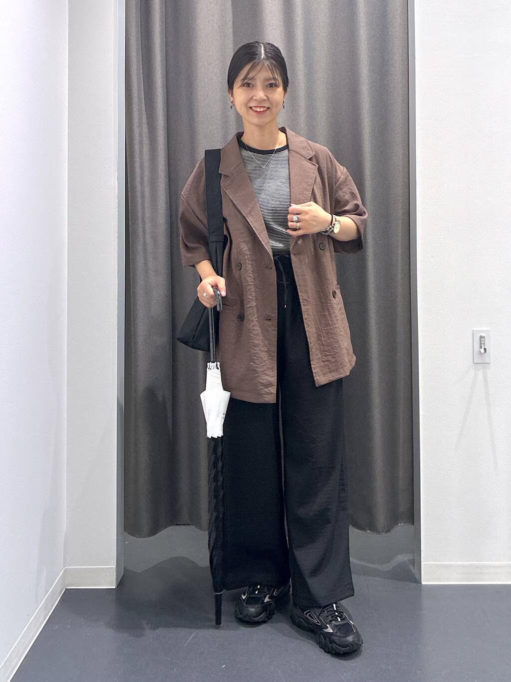 LAKOLEの【接触冷感】ハーフスリーブシアーWジャケットを使ったコーディネートを紹介します。｜Rakuten Fashion(楽天ファッション／旧楽天ブランドアベニュー)5701275