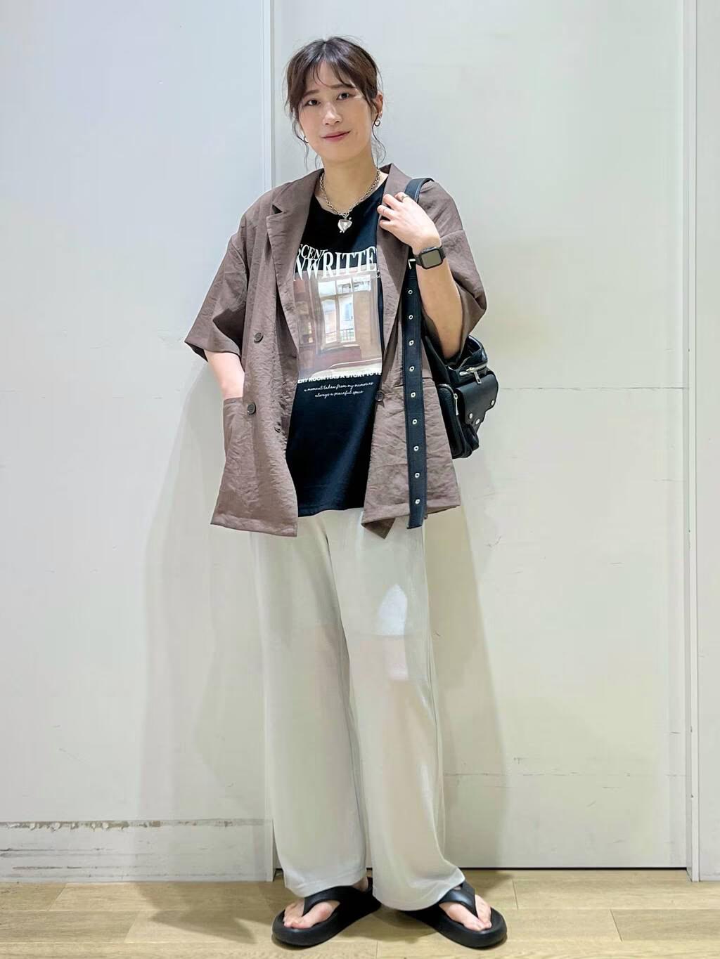 LAKOLEの【接触冷感】ハーフスリーブシアーWジャケットを使ったコーディネートを紹介します。｜Rakuten Fashion(楽天ファッション／旧楽天ブランドアベニュー)5701304