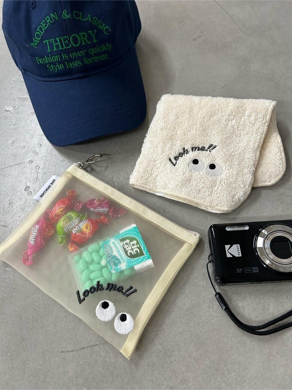 BIRTHDAY BAR | おめめ 刺繍タオルハンカチ | Rakuten Fashion(楽天