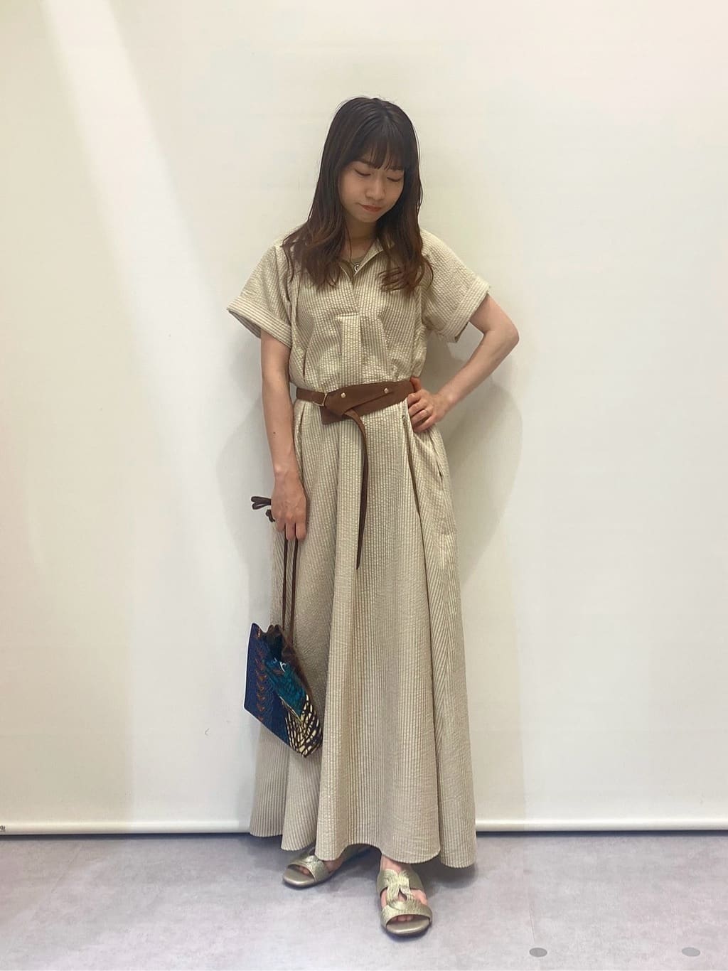 Vinのサッカーストライプスキッパーワンピースを使ったコーディネートを紹介します。｜Rakuten Fashion(楽天ファッション／旧楽天ブランドアベニュー)5703594