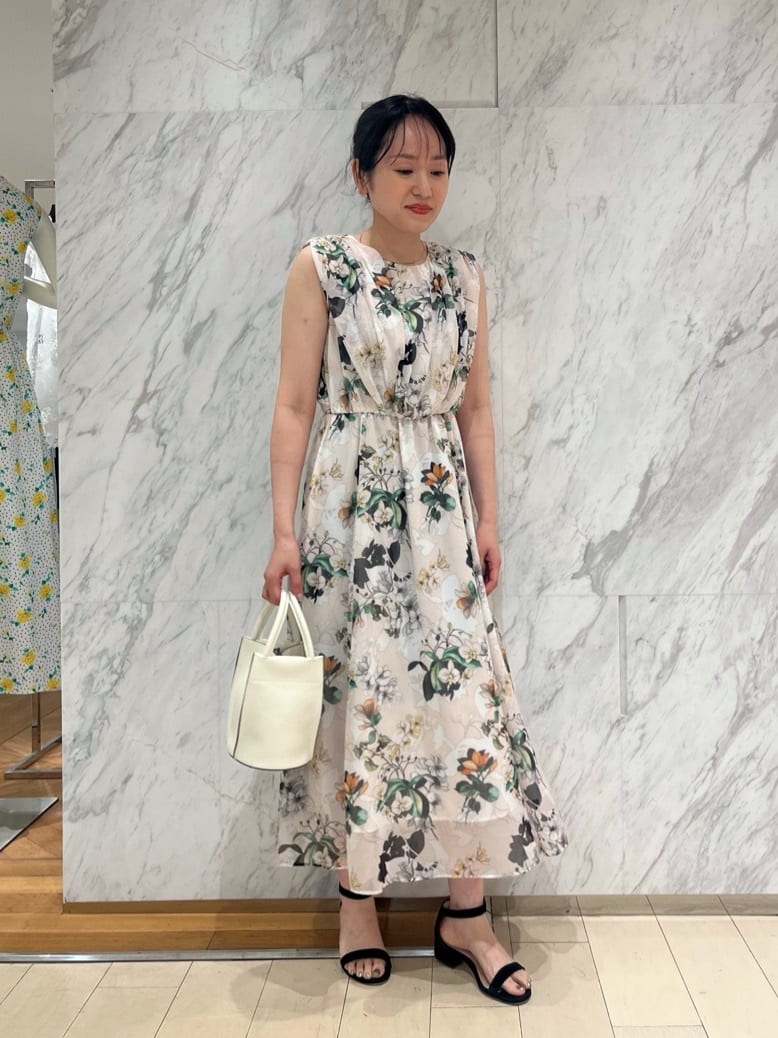 ANAYI | bouquet プリント ランダムタック ワンピース | Rakuten