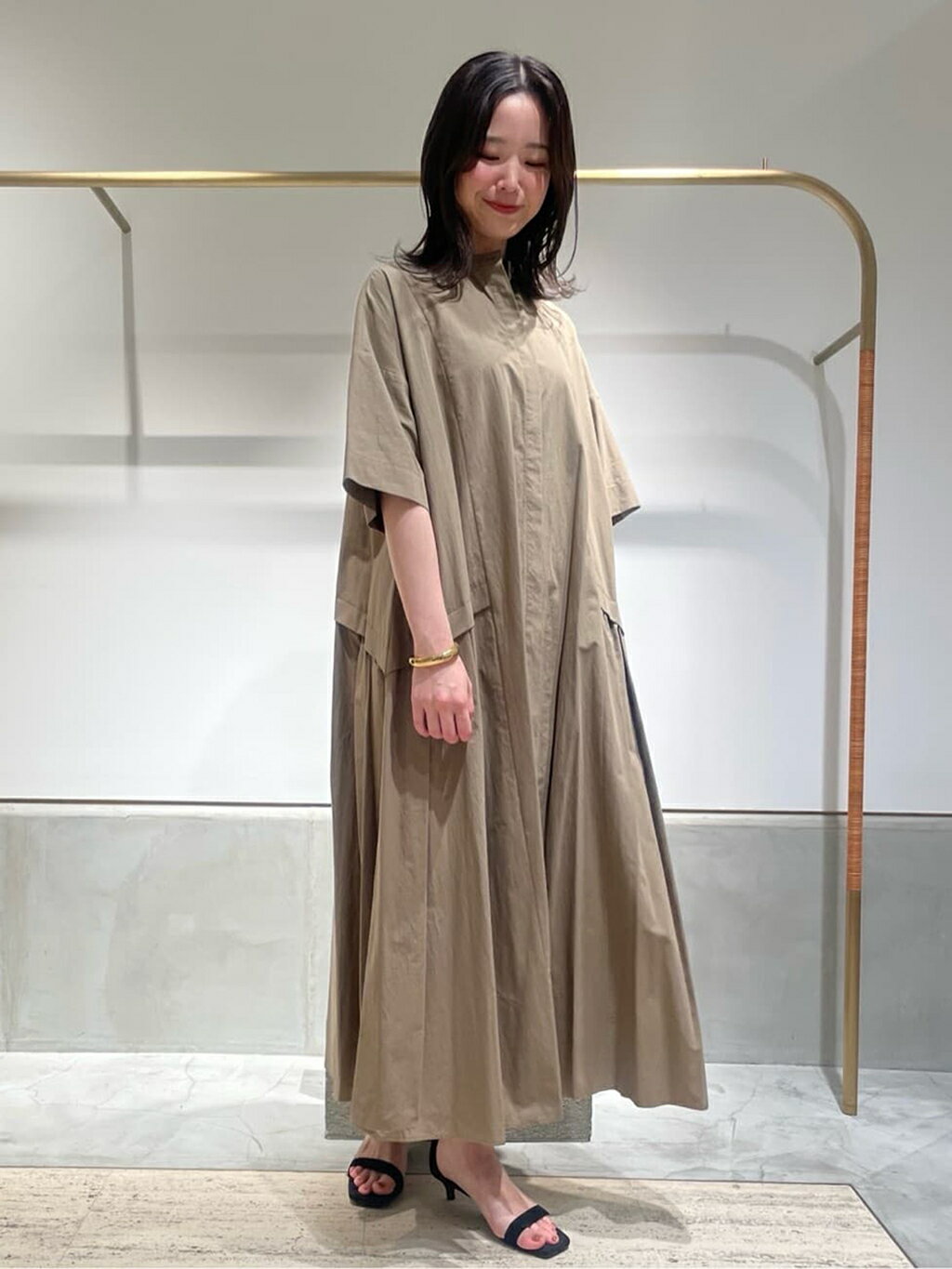 1er Arrondissementのタイプライターワンピースを使ったコーディネートを紹介します。｜Rakuten Fashion(楽天ファッション／旧楽天ブランドアベニュー)5712918
