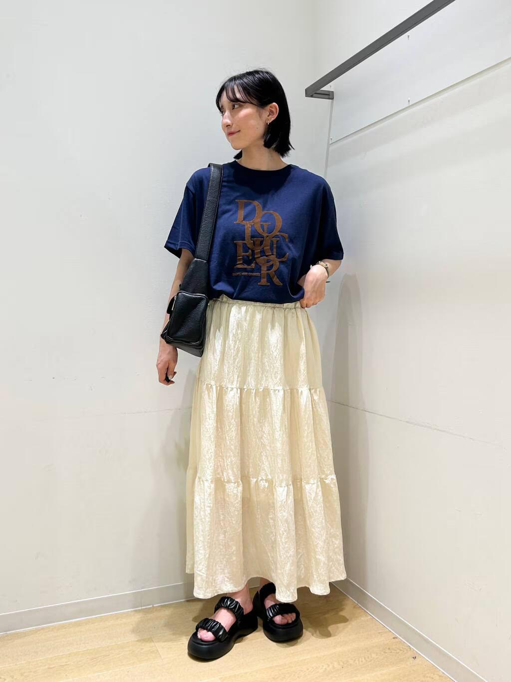 LAKOLEのアソートフロッキーロゴTEEを使ったコーディネートを紹介します。｜Rakuten Fashion(楽天ファッション／旧楽天ブランドアベニュー)5722878