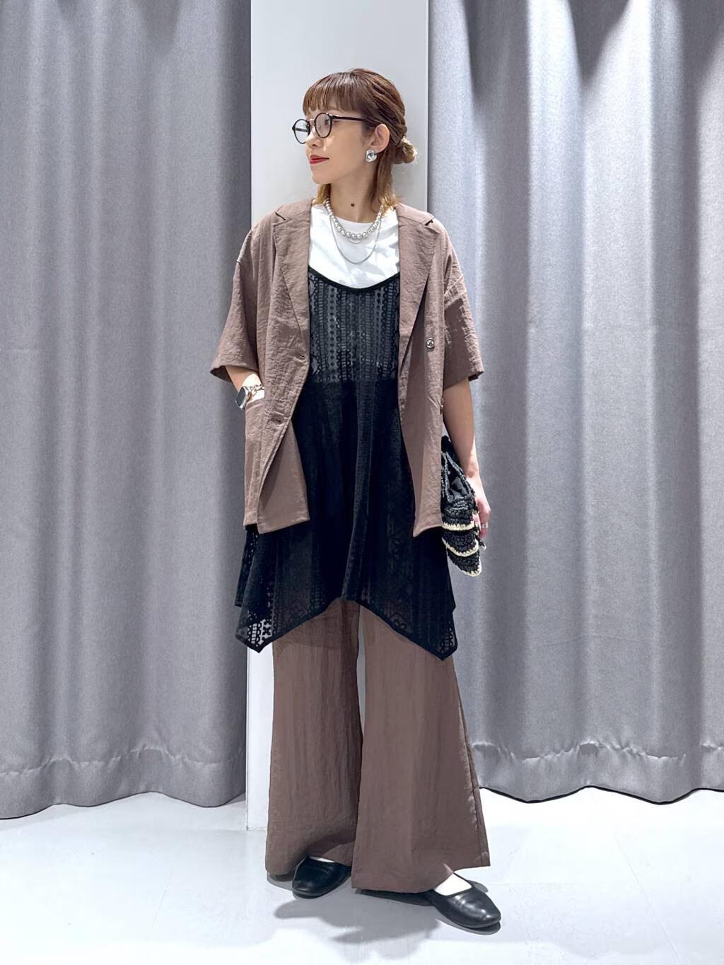 LAKOLEの【接触冷感】ハーフスリーブシアーWジャケットを使ったコーディネートを紹介します。｜Rakuten Fashion(楽天ファッション／旧楽天ブランドアベニュー)5722909