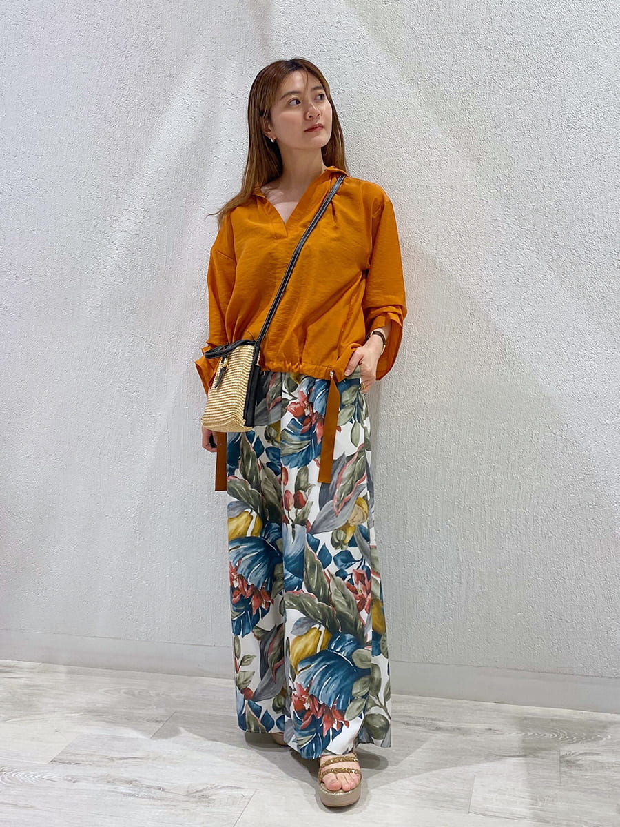 VinのVネックプルオーバーフーディーを使ったコーディネートを紹介します。｜Rakuten Fashion(楽天ファッション／旧楽天ブランドアベニュー)5733671