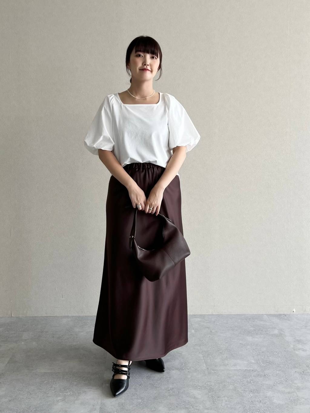 mysty womanの2WAYバルーンスリーブカットプルオーバーを使ったコーディネートを紹介します。｜Rakuten Fashion(楽天ファッション／旧楽天ブランドアベニュー)5736048
