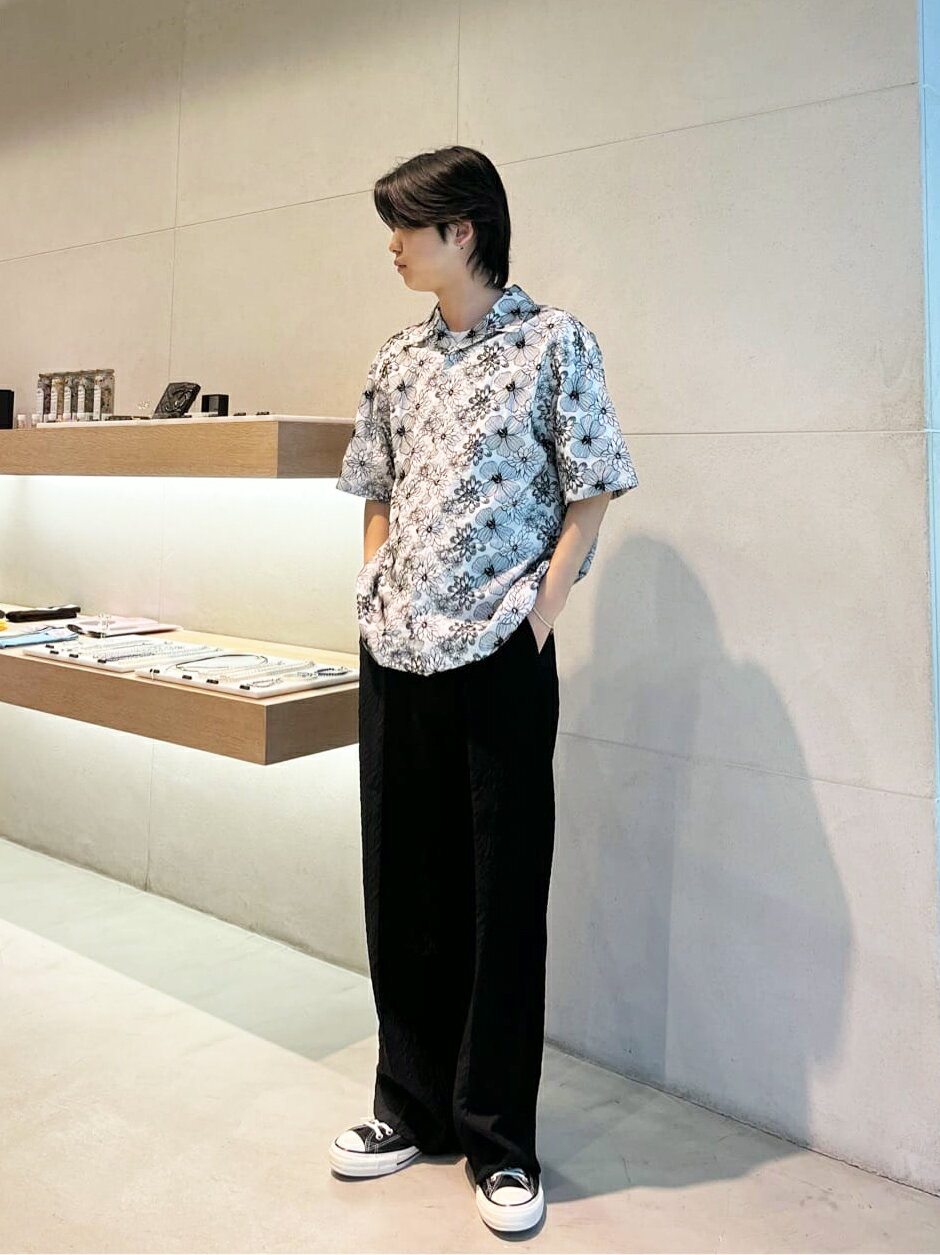 LOVELESSのハイゲージTシャツを使ったコーディネートを紹介します。｜Rakuten Fashion(楽天ファッション／旧楽天ブランドアベニュー)5738700