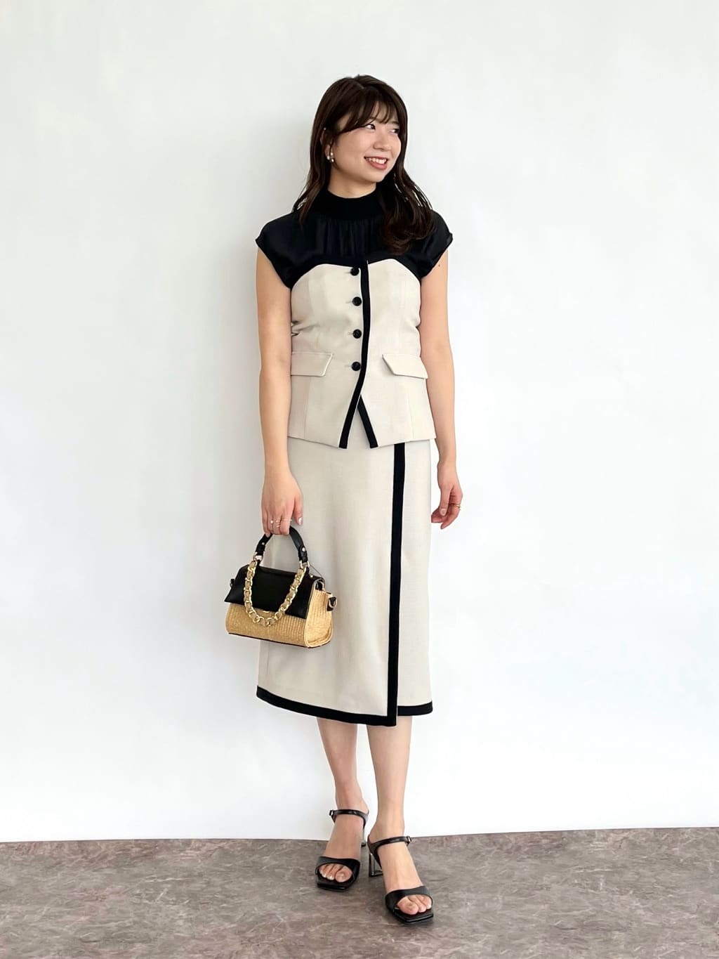 Vinのセミハイネック異素材コンビトップスを使ったコーディネートを紹介します。｜Rakuten Fashion(楽天ファッション／旧楽天ブランドアベニュー)5745840