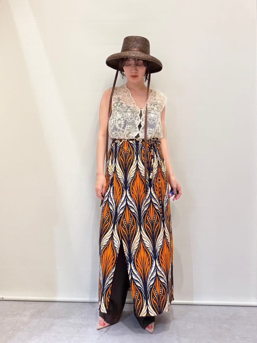 Vinのコードレースメッシュジレを使ったコーディネートを紹介します。｜Rakuten Fashion(楽天ファッション／旧楽天ブランドアベニュー)5750148