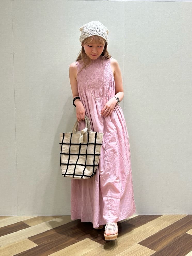 Vinのミックスカラー和紙ニットプルオーバーを使ったコーディネートを紹介します。｜Rakuten Fashion(楽天ファッション／旧楽天ブランドアベニュー)5752838