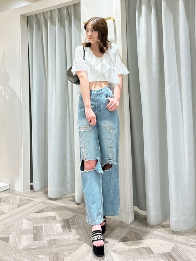 REDYAZELのクロシェフリルカーディガンを使ったコーディネートを紹介します。｜Rakuten Fashion(楽天ファッション／旧楽天ブランドアベニュー)5755210