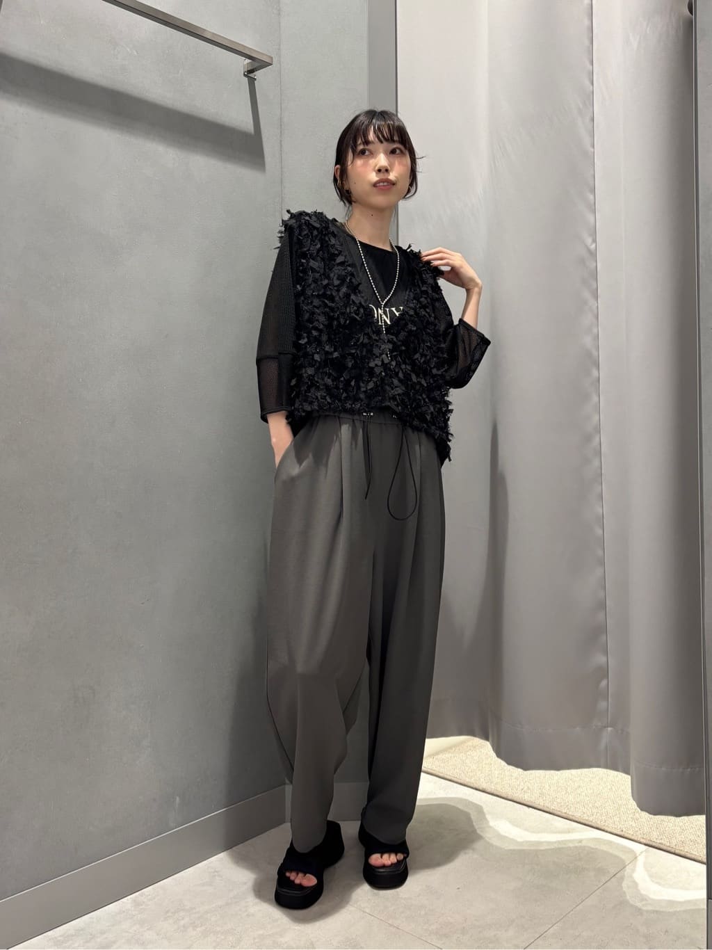 Vinのメッシュロゴプルオーバーを使ったコーディネートを紹介します。｜Rakuten Fashion(楽天ファッション／旧楽天ブランドアベニュー)5761179