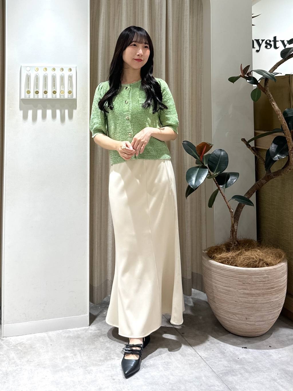 mysty womanのサマーツイードライクカーディガンSSを使ったコーディネートを紹介します。｜Rakuten Fashion(楽天ファッション／旧楽天ブランドアベニュー)5761609