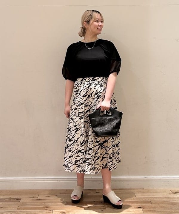 BEAMS HEARTのくり手ハンドル バッグ 25SS ショルダーバッグ レディースを使ったコーディネートを紹介します。｜Rakuten Fashion(楽天ファッション／旧楽天ブランドアベニュー)5764768