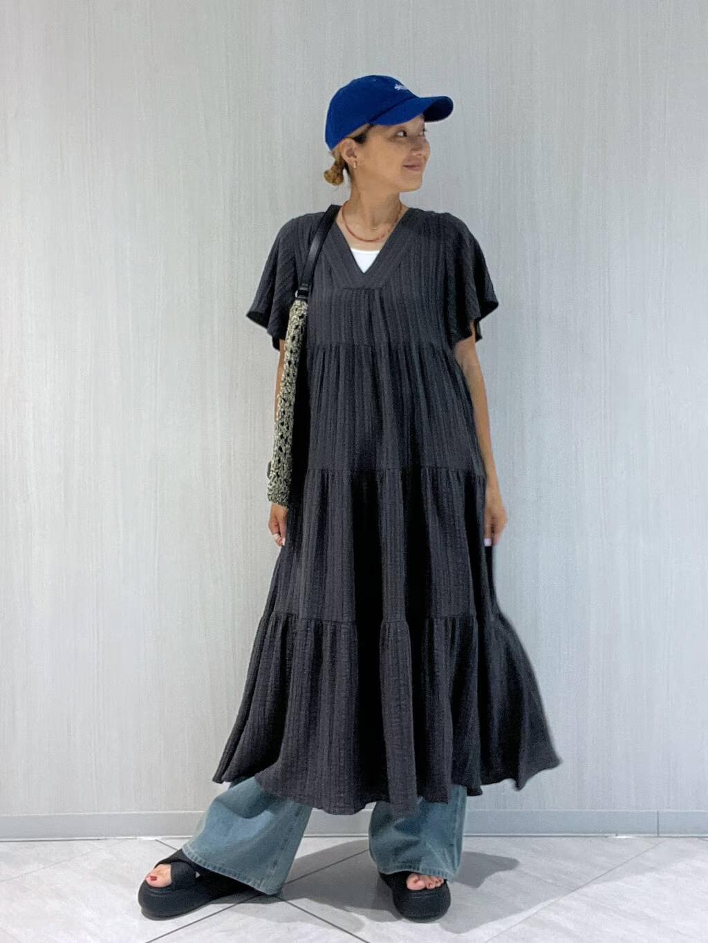 LAKOLEの楊柳ティアードワンピースを使ったコーディネートを紹介します。｜Rakuten Fashion(楽天ファッション／旧楽天ブランドアベニュー)5765048