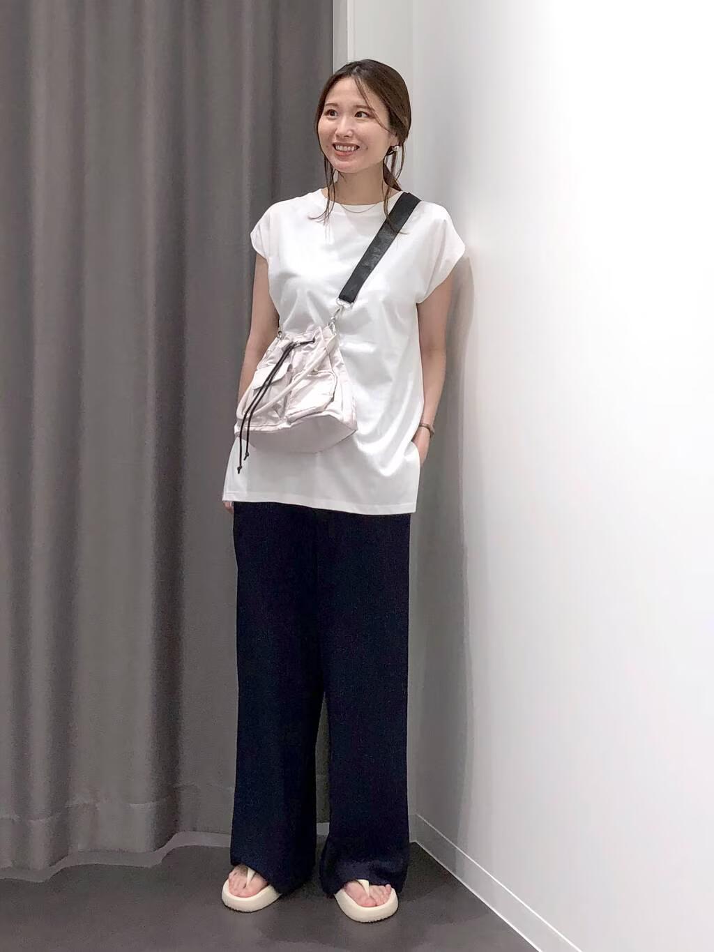 LAKOLEの【接触冷感】coolfiverノースリーブを使ったコーディネートを紹介します。｜Rakuten Fashion(楽天ファッション／旧楽天ブランドアベニュー)5765263