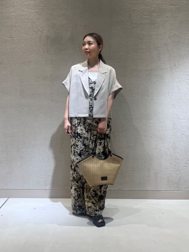 Vinの異素材コンビネーション2WAYトートバッグを使ったコーディネートを紹介します。｜Rakuten Fashion(楽天ファッション／旧楽天ブランドアベニュー)5772083