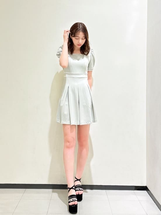 REDYAZELのボックスタックフレアカットワンピースを使ったコーディネートを紹介します。｜Rakuten Fashion(楽天ファッション／旧楽天ブランドアベニュー)5772227