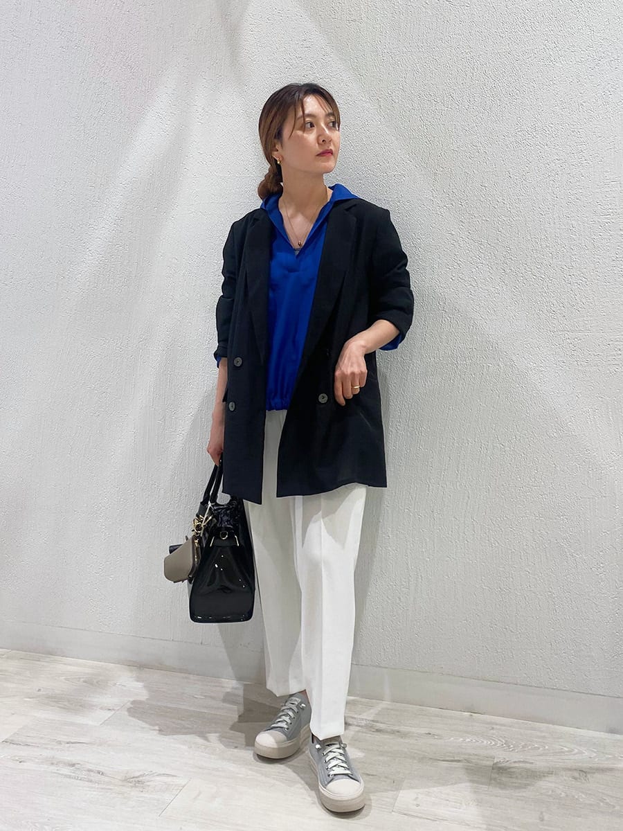 VinのVネックプルオーバーフーディーを使ったコーディネートを紹介します。｜Rakuten Fashion(楽天ファッション／旧楽天ブランドアベニュー)5775603