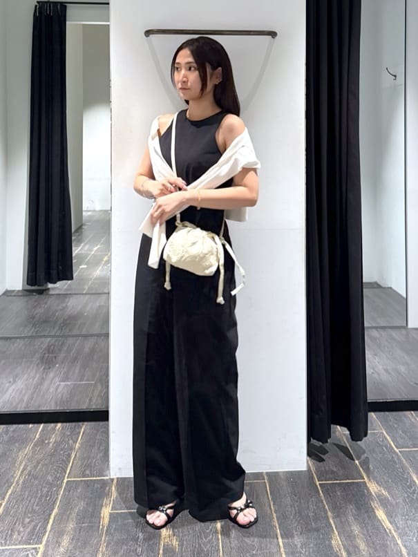 moussyのSCOOP SHOULDER ジャンプスーツを使ったコーディネート 