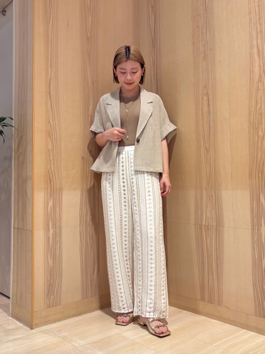 Vinのリネンライクハーフスリーブジャケットを使ったコーディネートを紹介します。｜Rakuten Fashion(楽天ファッション／旧楽天ブランドアベニュー)5780200