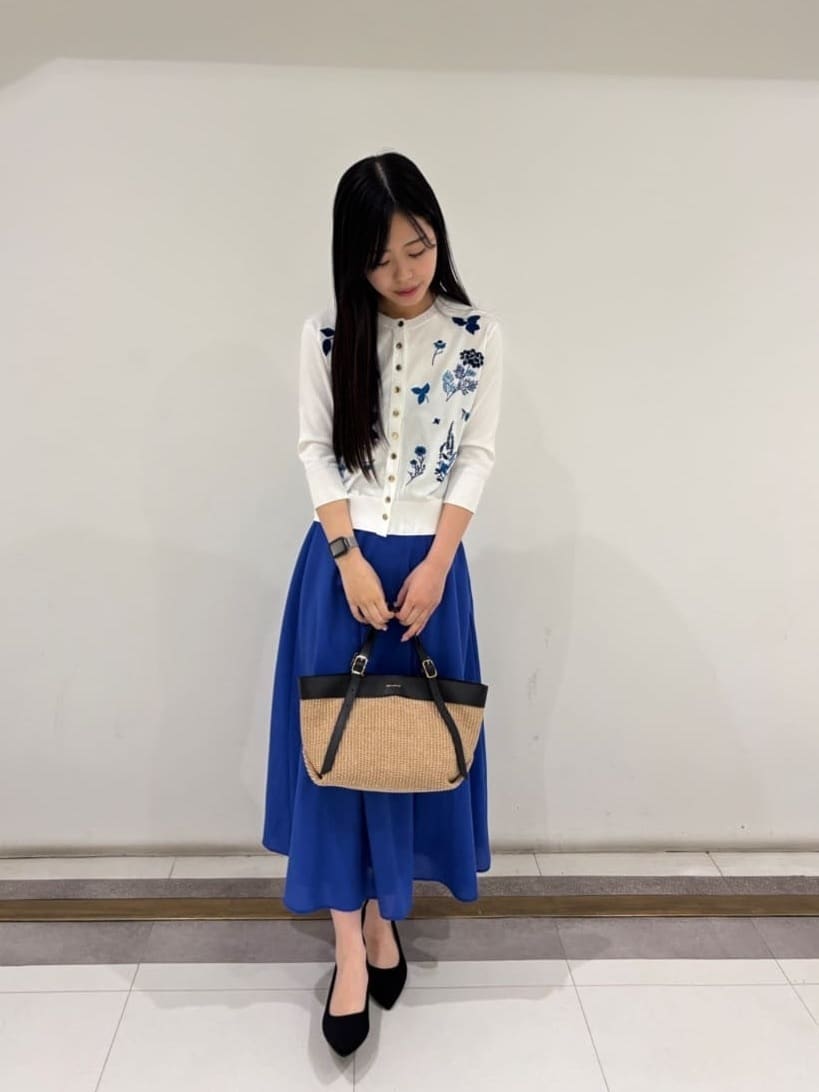 Viaggio Bluの【新色追加】ハーブ刺繍カーディガン≪手洗い可能≫を使ったコーディネートを紹介します。｜Rakuten Fashion(楽天ファッション／旧楽天ブランドアベニュー)5783587