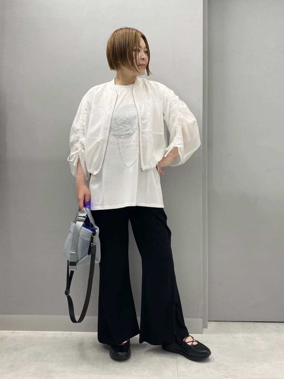 VinのネックレスチェーンラインストーンTEEを使ったコーディネートを紹介します。｜Rakuten Fashion(楽天ファッション／旧楽天ブランドアベニュー)5787971