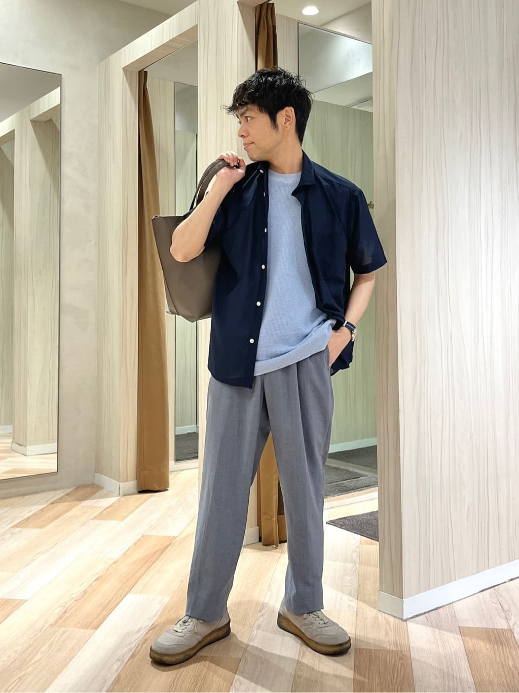 TAKEO KIKUCHIのローン半袖シャツを使ったコーディネートを紹介します。｜Rakuten Fashion(楽天ファッション／旧楽天ブランドアベニュー)5792603