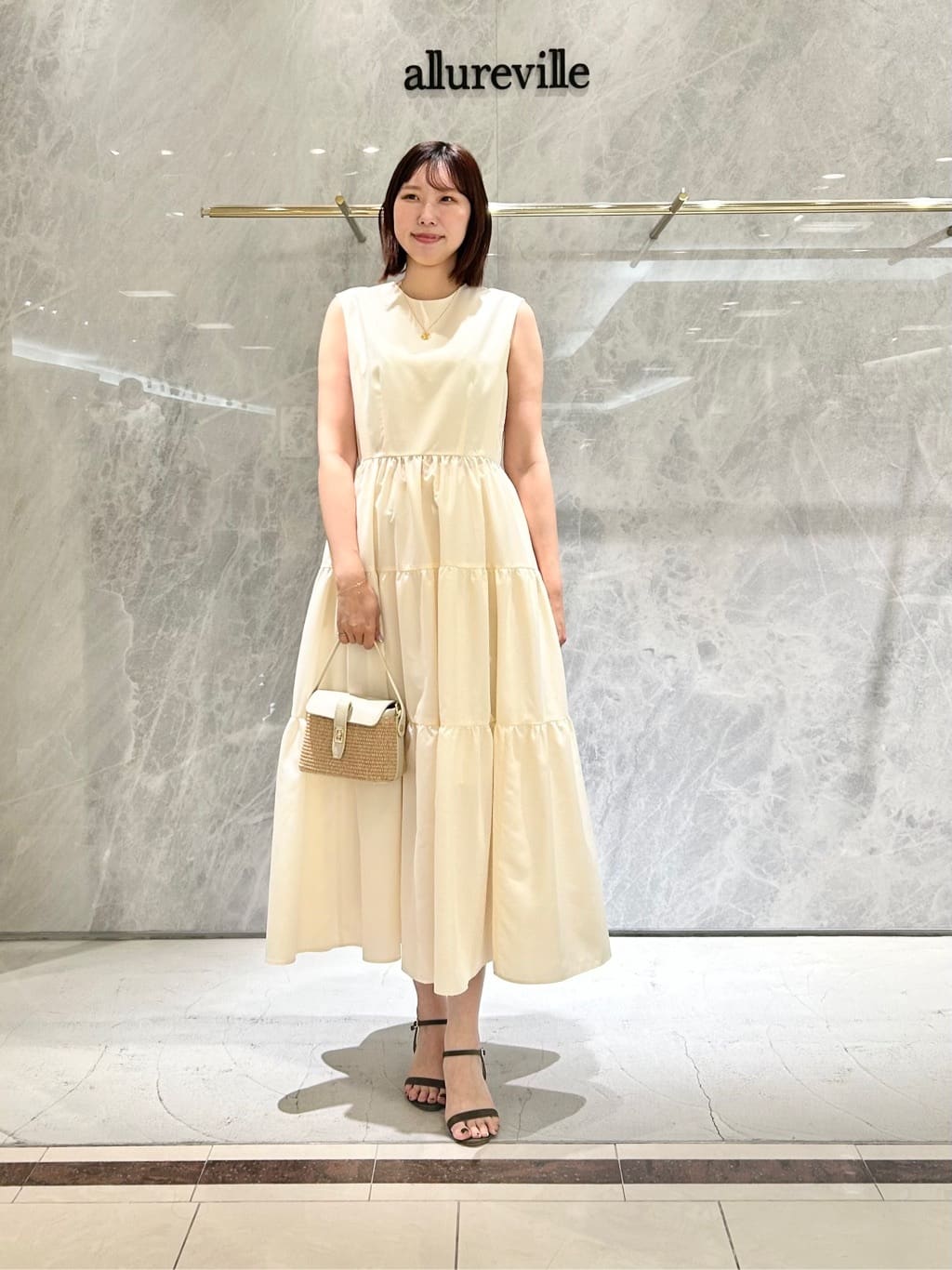 allureville | タイプライターティアードワンピース | Rakuten Fashion