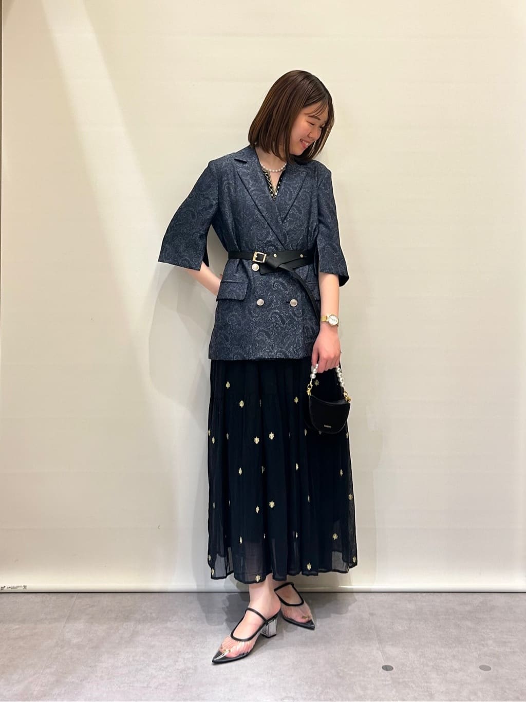 Vinのインド刺繍ティアードワンピースを使ったコーディネートを紹介します。｜Rakuten Fashion(楽天ファッション／旧楽天ブランドアベニュー)5797261